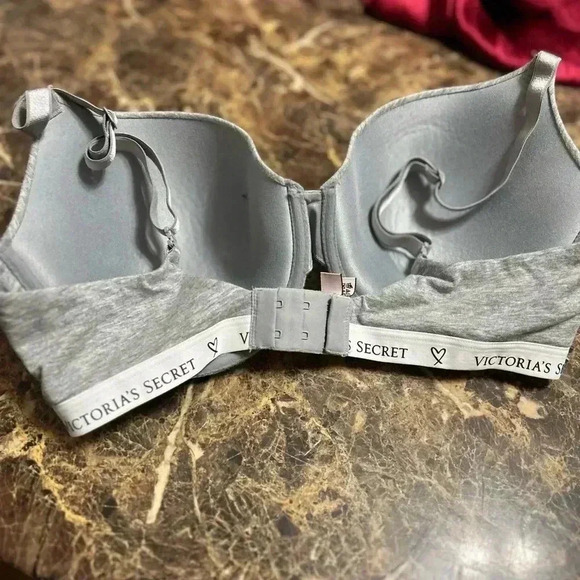 Victoria Secret Buy Wear Everywhere Super Push Up Bra Gray Size 36 DD - Picture 2 of 3